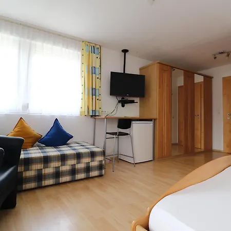 Inn Gastehaus Possard